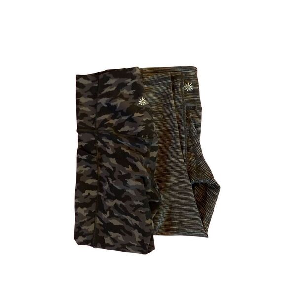 Athleta lot of two women’s gray camo and Striped cropped leggings size XXS - Picture 3 of 5